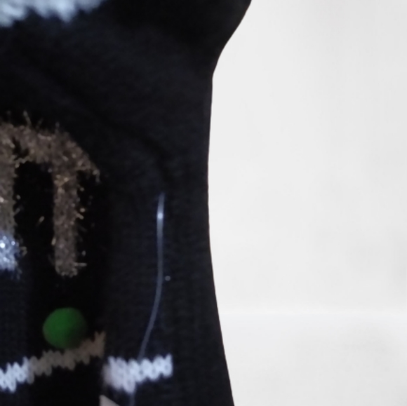 No Boundaries Christmas Sweater Hooded Lights More Presents Tinsel NWT Small - Picture 6 of 15